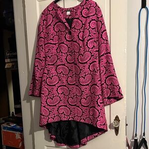 VENUS Pink and Black Paisley lightweight coat